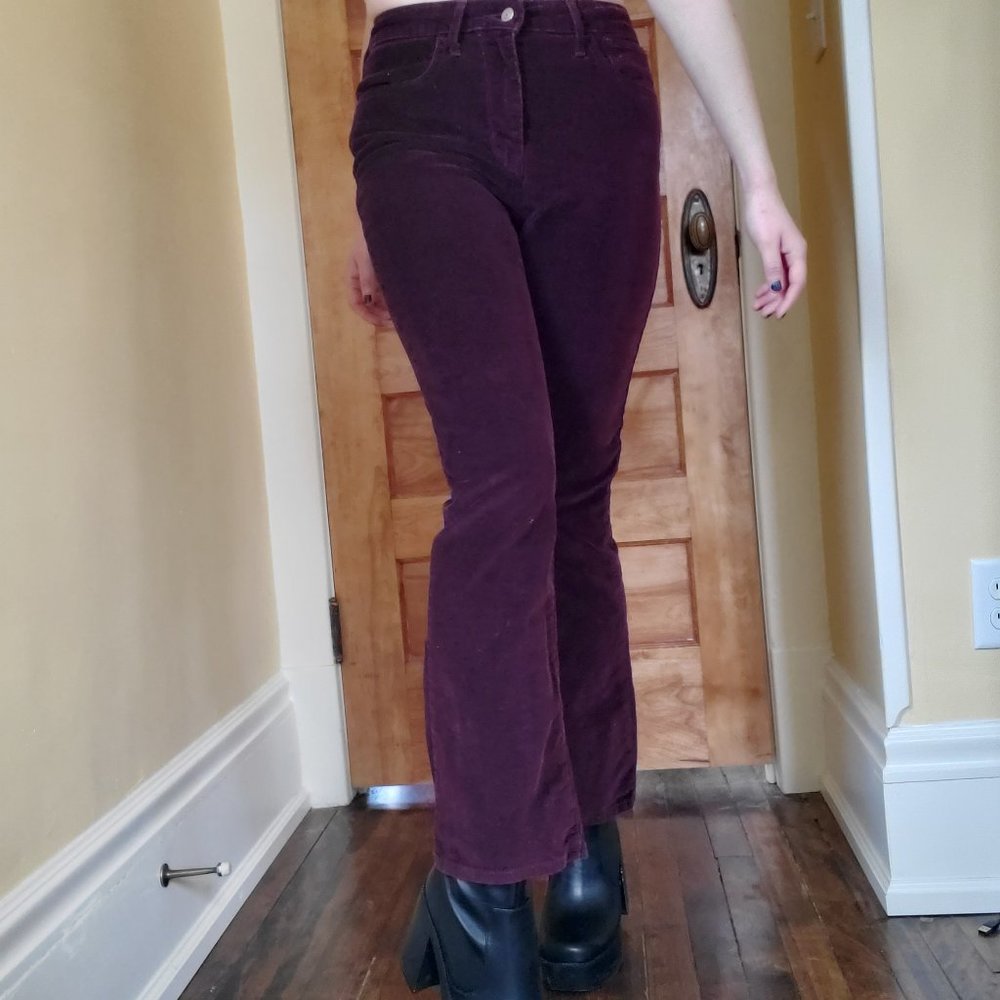 Levi's Corduroy 725 High Rise Bootcut in Tawny Port
